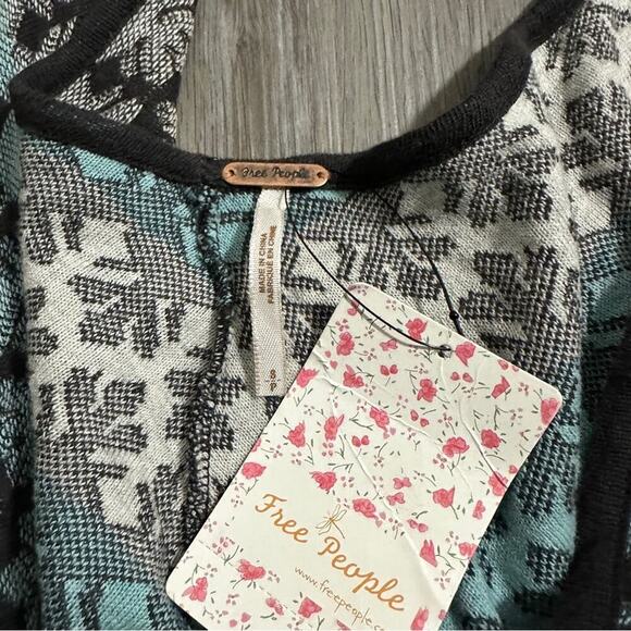 Free People Gray Blue & White Short Sleeve Scoop Neck Knit Tunic Dress Size S - Picture 5 of 9